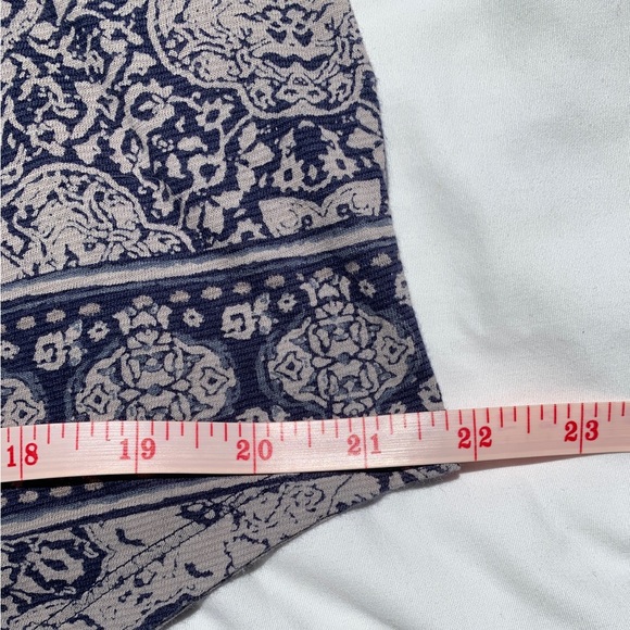 Lucky Brand Crochet Tank Top S Navy Blue Gray Paisley V Neck Sleeveless Boho - Picture 11 of 12